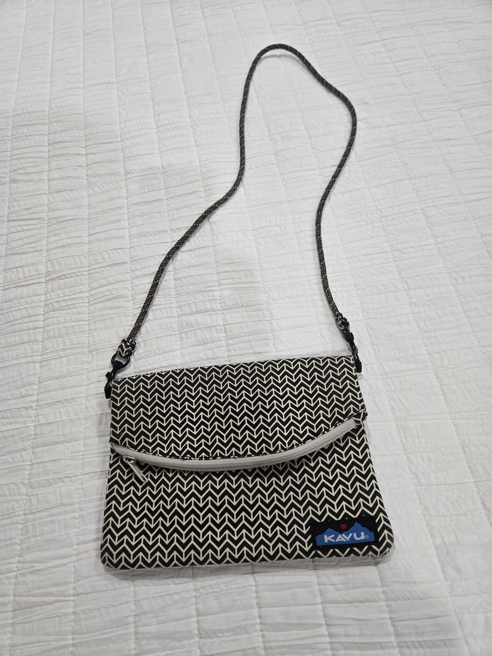 KAVU Black & Cream Crossbody Bag